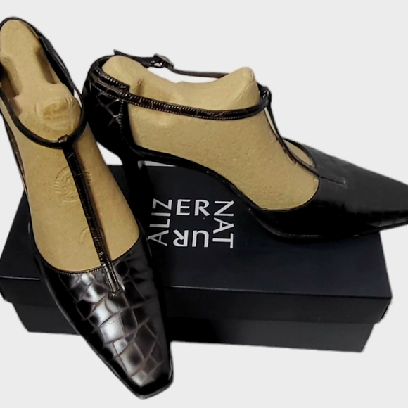 Stuart Weitzman Brown Croc Embossed Leather Heels Size 9 - Picture 1 of 13